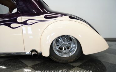 Unknown-Coupe-1941-Deep-plum-candy-coral-14