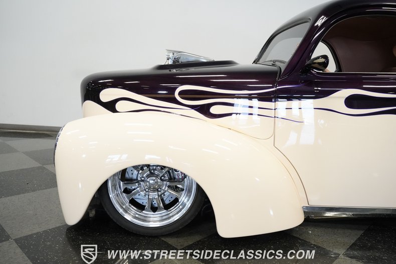 Unknown-Coupe-1941-Deep-plum-candy-coral-16