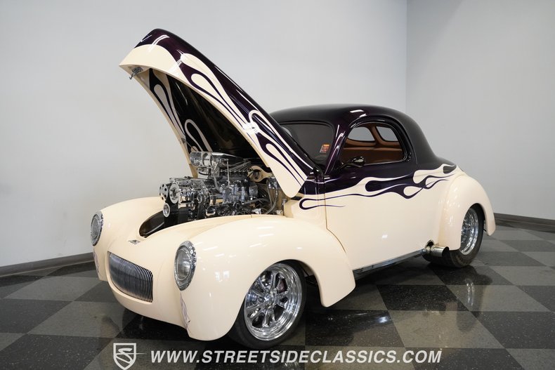 Unknown-Coupe-1941-Deep-plum-candy-coral-18