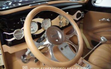 Unknown-Coupe-1941-Deep-plum-candy-coral-46