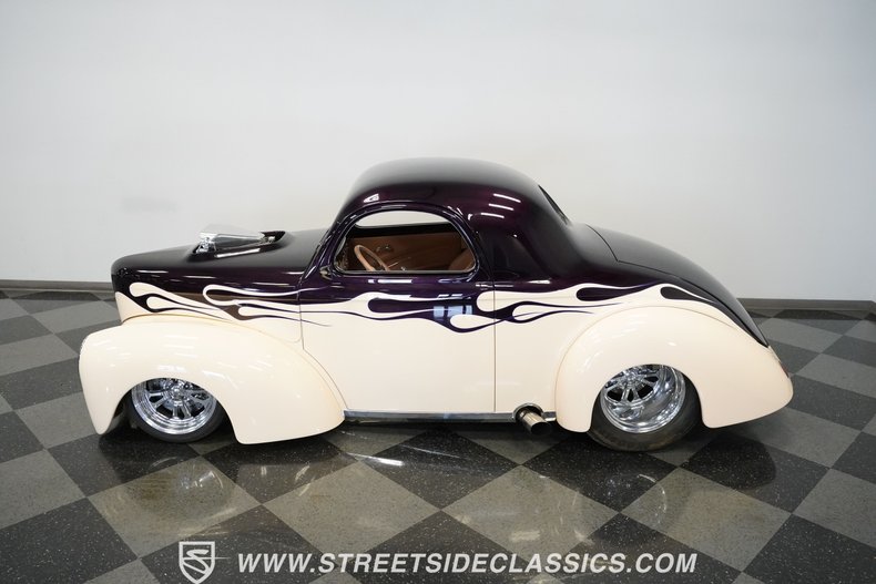Unknown-Coupe-1941-Deep-plum-candy-coral-7