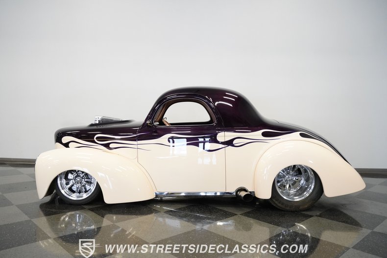Unknown-Coupe-1941-Deep-plum-candy-coral