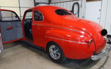 Unknown-Coupe-1941-Red-GrayRed-1