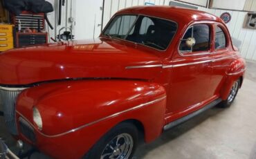 Unknown-Coupe-1941-Red-GrayRed-4