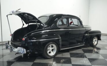 Unknown-Coupe-1946-Black-Red-and-Black-10