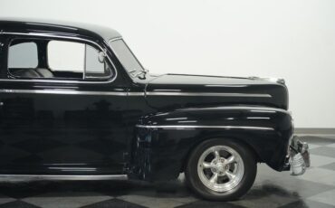 Unknown-Coupe-1946-Black-Red-and-Black-12