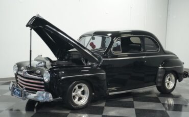 Unknown-Coupe-1946-Black-Red-and-Black-13