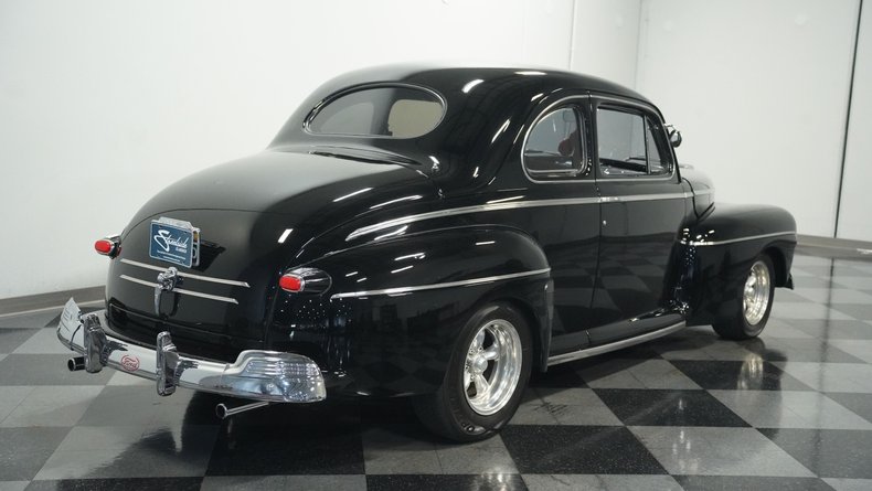Unknown-Coupe-1946-Black-Red-and-Black-17