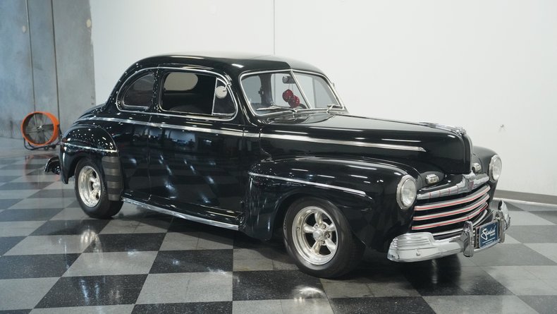 Unknown-Coupe-1946-Black-Red-and-Black-19