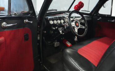 Unknown-Coupe-1946-Black-Red-and-Black-2