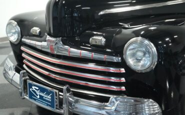 Unknown-Coupe-1946-Black-Red-and-Black-23