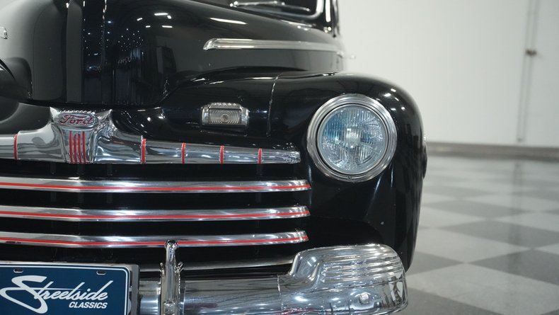 Unknown-Coupe-1946-Black-Red-and-Black-24