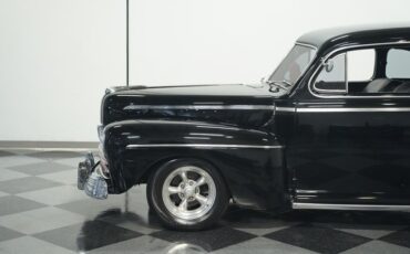Unknown-Coupe-1946-Black-Red-and-Black-27