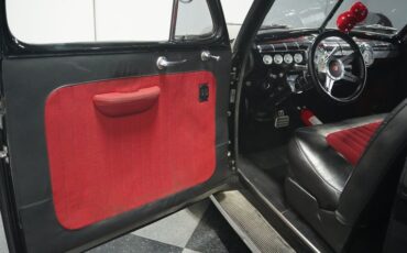 Unknown-Coupe-1946-Black-Red-and-Black-33