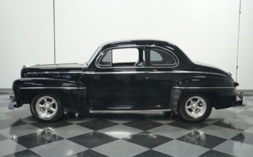 Unknown-Coupe-1946-Black-Red-and-Black