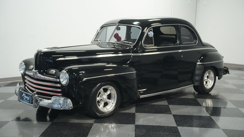 Unknown-Coupe-1946-Black-Red-and-Black-4