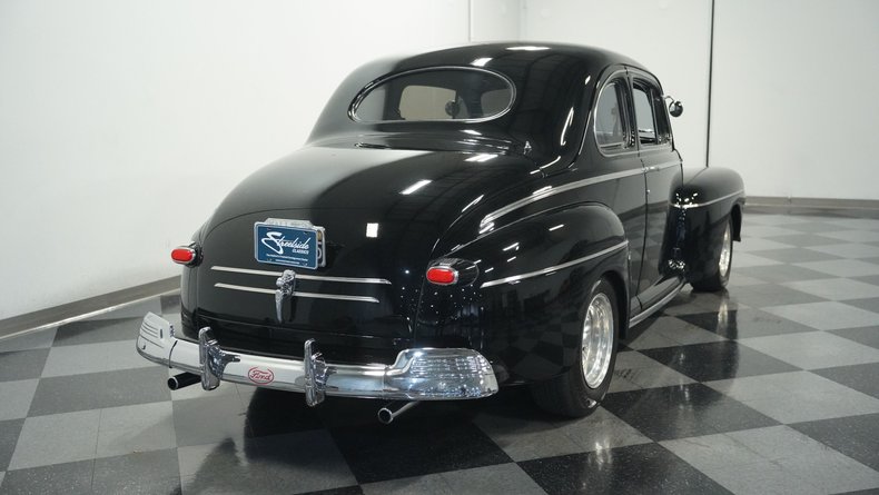 Unknown-Coupe-1946-Black-Red-and-Black-42