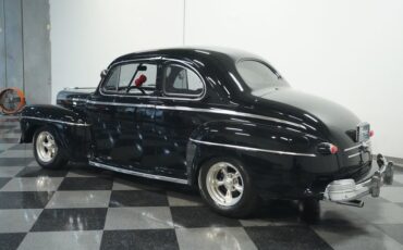 Unknown-Coupe-1946-Black-Red-and-Black-5