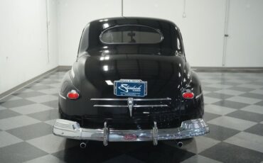 Unknown-Coupe-1946-Black-Red-and-Black-7
