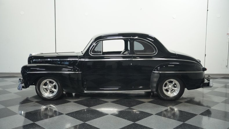 Unknown-Coupe-1946-Black-Red-and-Black