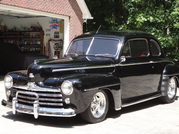 Unknown-Coupe-1947-Black-Red-17