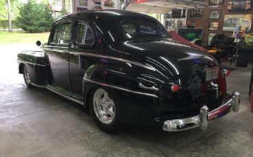 Unknown-Coupe-1947-Black-Red-5