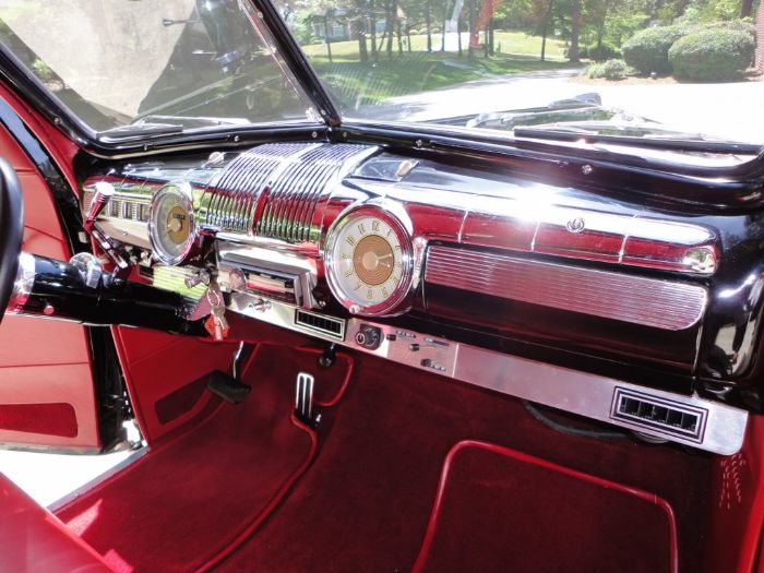 Unknown-Coupe-1947-Black-Red-7