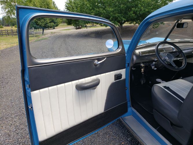 Unknown-Coupe-1948-Flatz-Blue-2-Tone-Gray-Leather-13