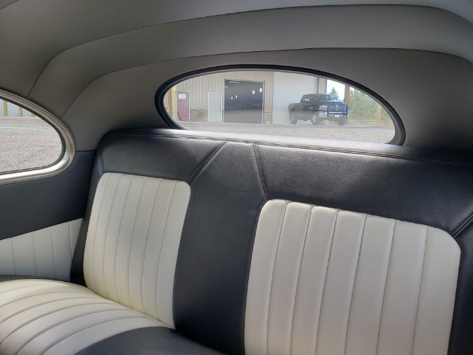 Unknown-Coupe-1948-Flatz-Blue-2-Tone-Gray-Leather-14