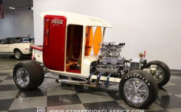 Unknown-Coupe-1967-White-metallic-pearl-Red-2