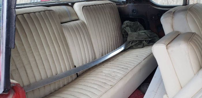 Unknown-Coupe-deville-1958-Red-White-7