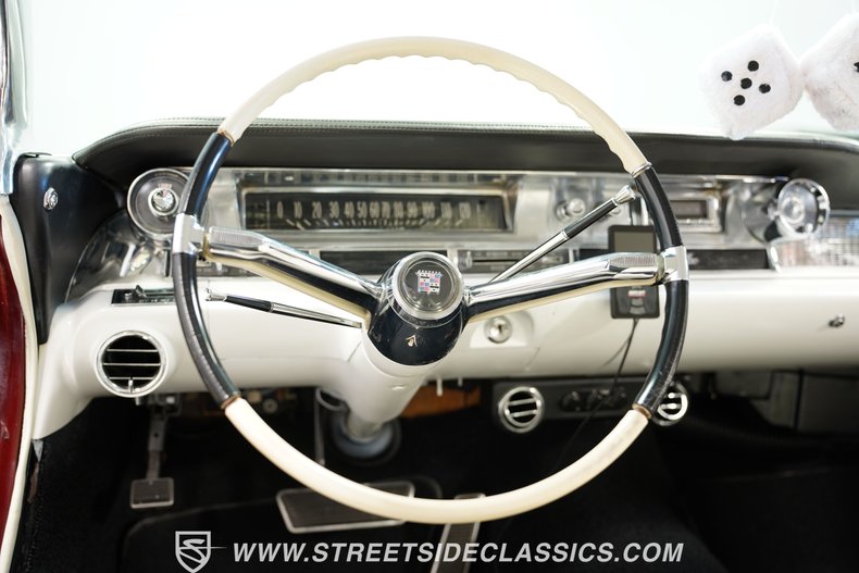 Unknown-Coupe-deville-1962-Burgundy-Metallic-White-17
