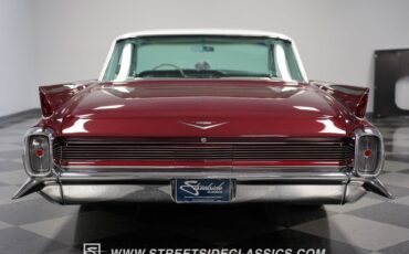 Unknown-Coupe-deville-1962-Burgundy-Metallic-White-38