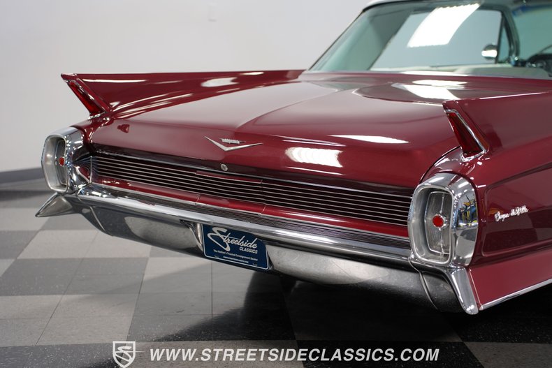 Unknown-Coupe-deville-1962-Burgundy-Metallic-White-39