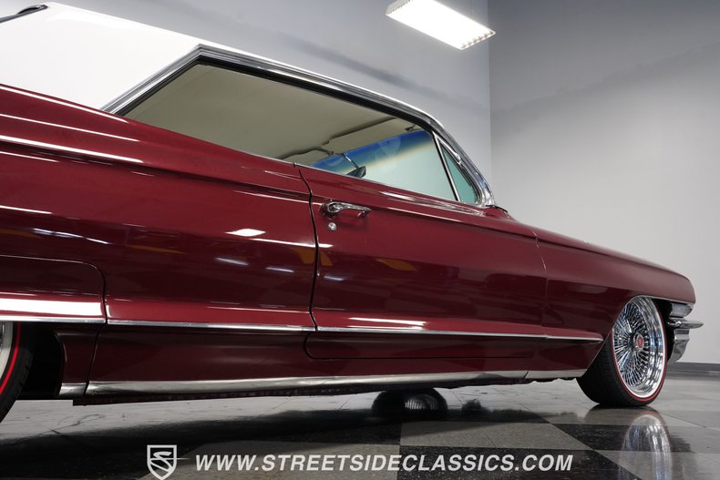 Unknown-Coupe-deville-1962-Burgundy-Metallic-White-41