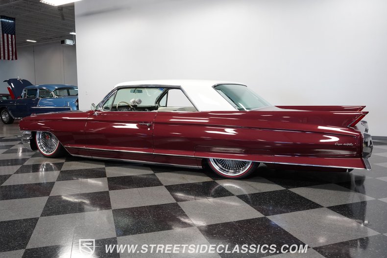 Unknown-Coupe-deville-1962-Burgundy-Metallic-White-7