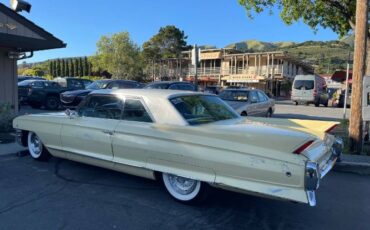 Unknown-Coupe-deville-1962-Yellow-1