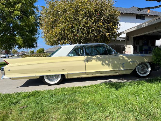 Unknown-Coupe-deville-1962-Yellow-2