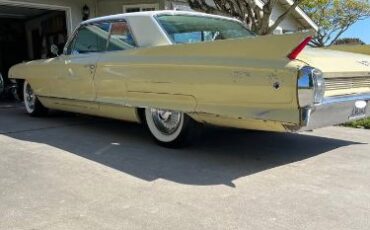 Unknown-Coupe-deville-1962-Yellow-5