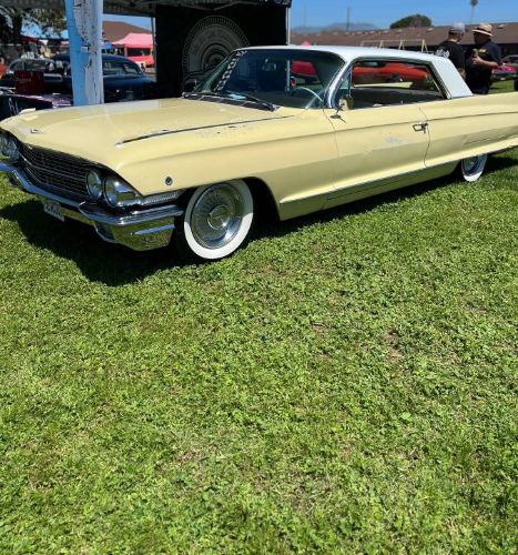 Unknown-Coupe-deville-1962-Yellow
