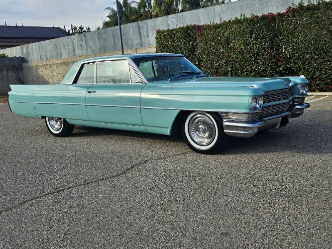 Unknown-Coupe-deville-1964-Robin039s-egg-blue-2