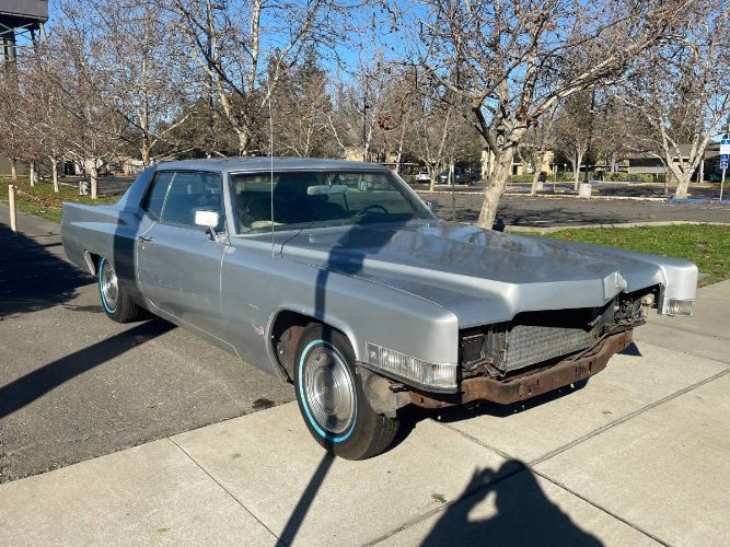 Unknown-Coupe-deville-1969-Silver