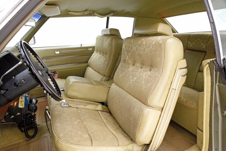 Unknown-Coupe-deville-1970-Bayberry-Metallic-Gold-13