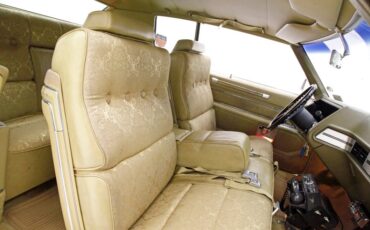 Unknown-Coupe-deville-1970-Bayberry-Metallic-Gold-16