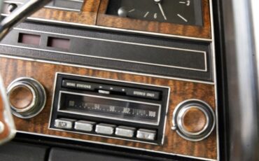 Unknown-Coupe-deville-1970-Bayberry-Metallic-Gold-22