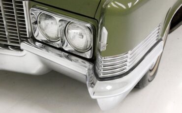 Unknown-Coupe-deville-1970-Bayberry-Metallic-Gold-45