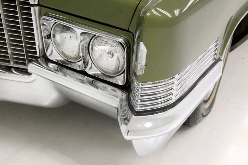 Unknown-Coupe-deville-1970-Bayberry-Metallic-Gold-45