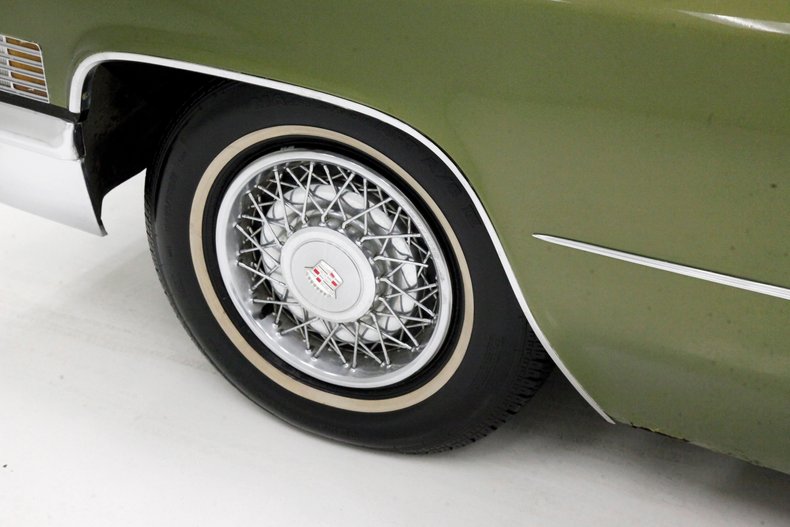 Unknown-Coupe-deville-1970-Bayberry-Metallic-Gold-49