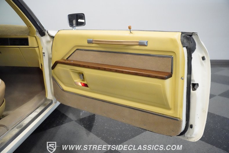 Unknown-Coupe-deville-1970-Cotillion-White-Tan-13