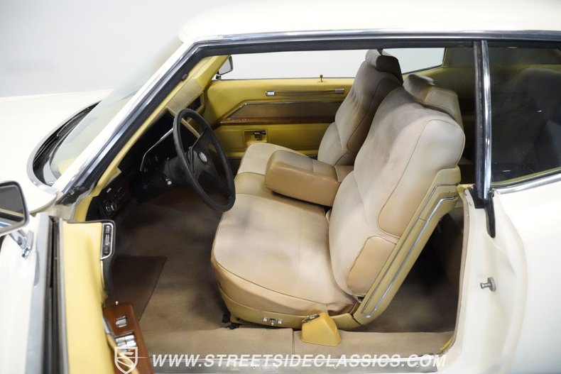 Unknown-Coupe-deville-1970-Cotillion-White-Tan-16